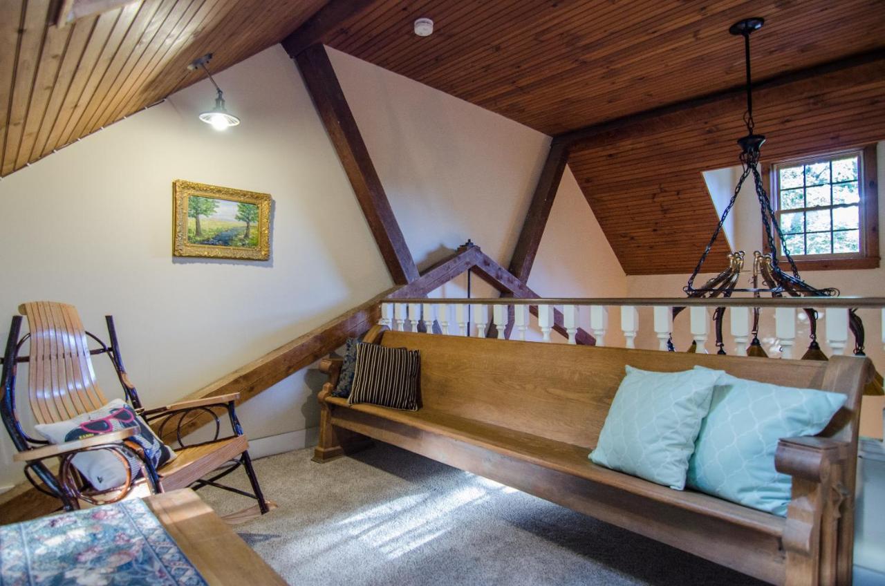 Heart Of The Village Bed & Breakfast In Shelburne Vt エクステリア 写真