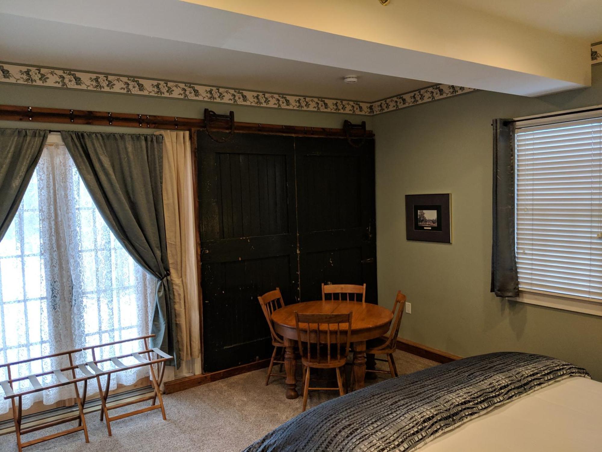 Heart Of The Village Bed & Breakfast In Shelburne Vt 部屋 写真