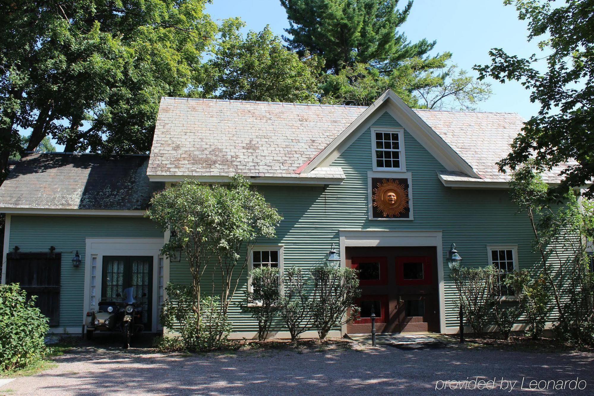 Heart Of The Village Bed & Breakfast In Shelburne Vt エクステリア 写真