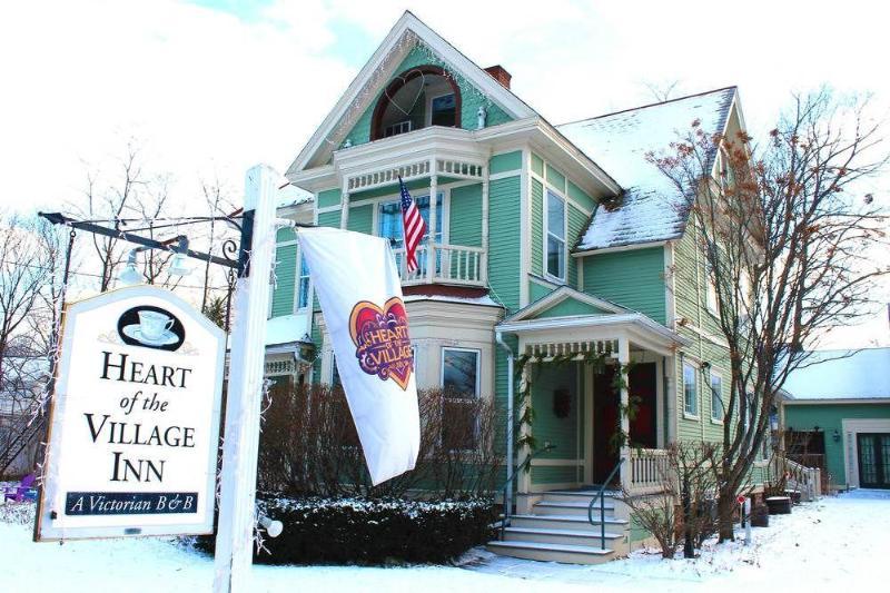 Heart Of The Village Bed & Breakfast In Shelburne Vt エクステリア 写真